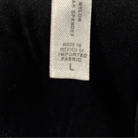 Victoria's Secret Black Bikini Top - Picture 6 of 6